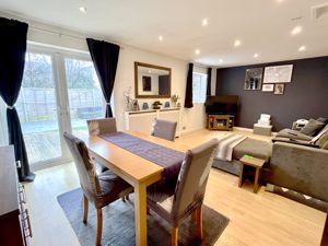 Dining Area- click for photo gallery